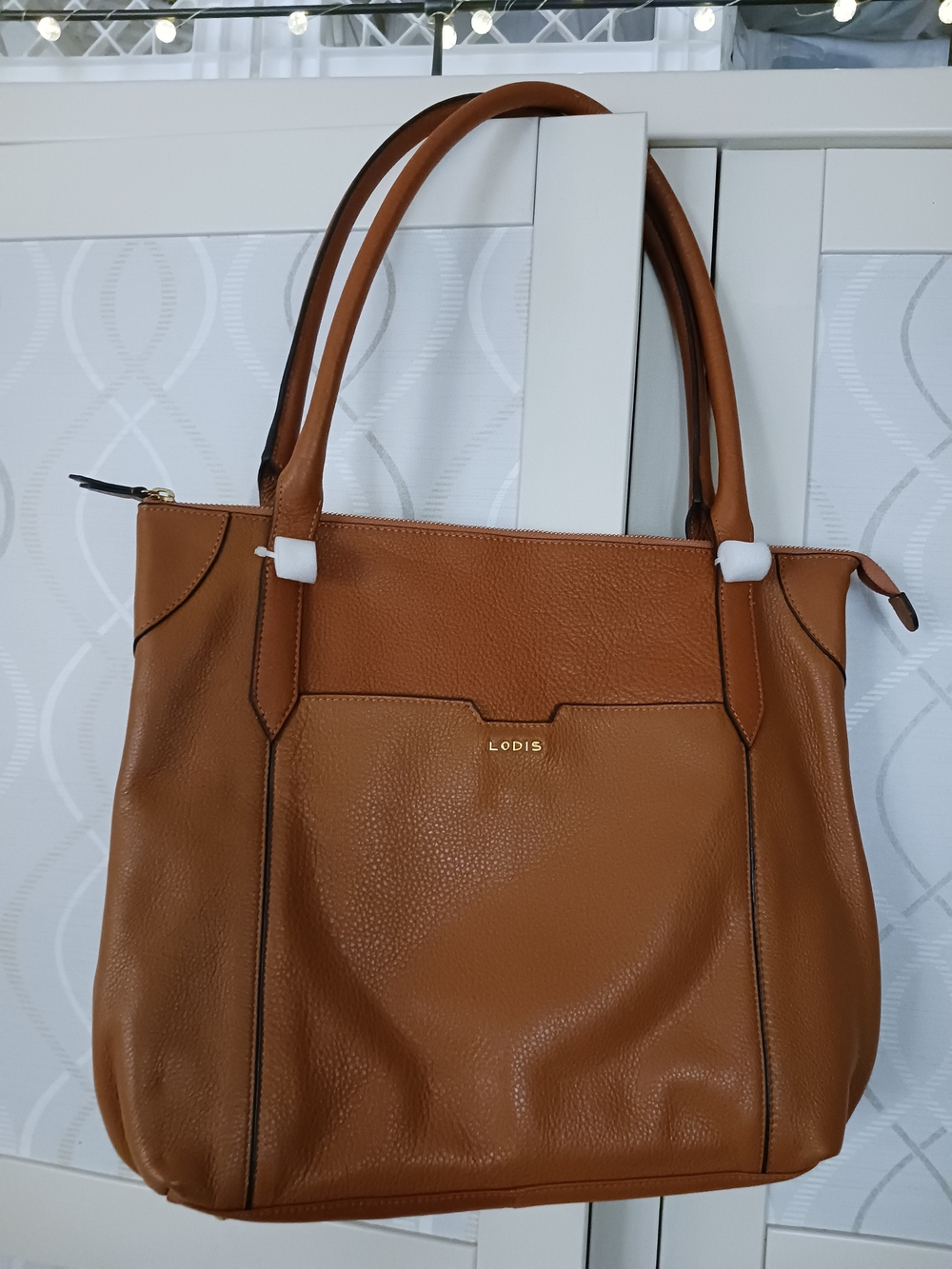 NWOT Lodis Tan Leather Tote Bag - Classic Women's Handbag